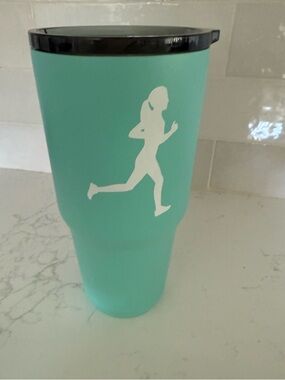 24 Oz Aqua Runner Girl Travel Tumbler